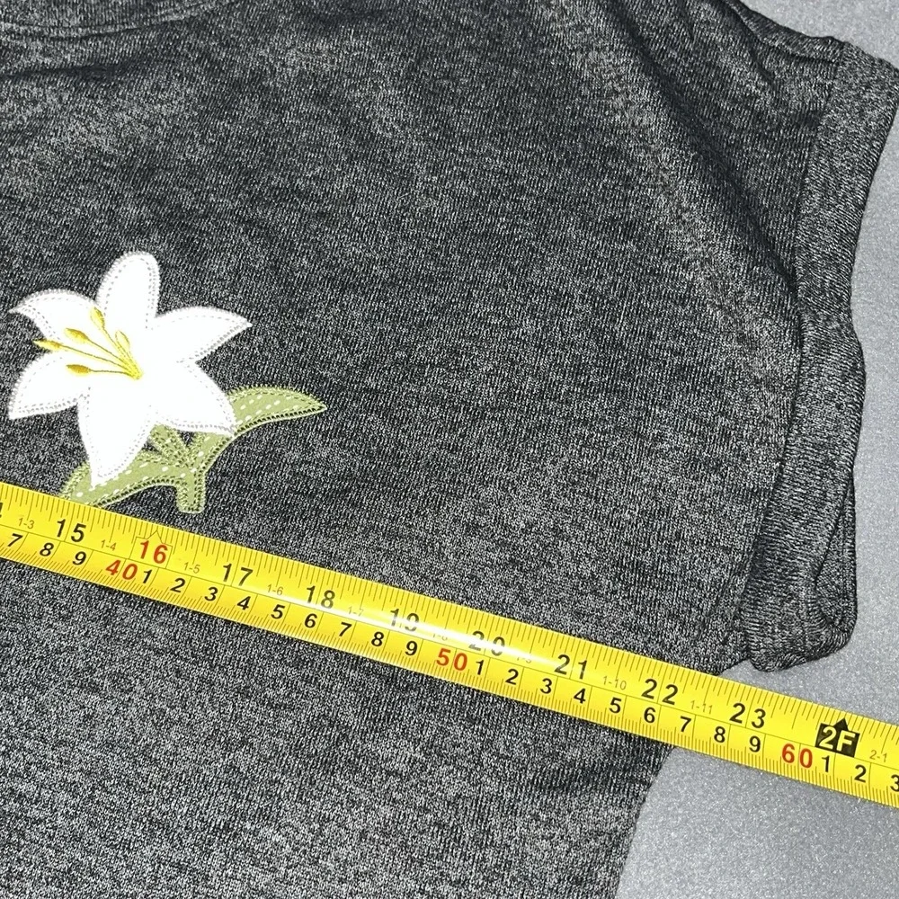 Clover +‎ Pine Womens Size XL Pullover He is Risen Graphic Tee